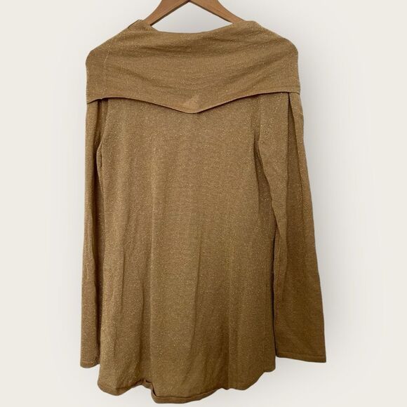 Long sleeves gold color blouse size Medium - Picture 7 of 7